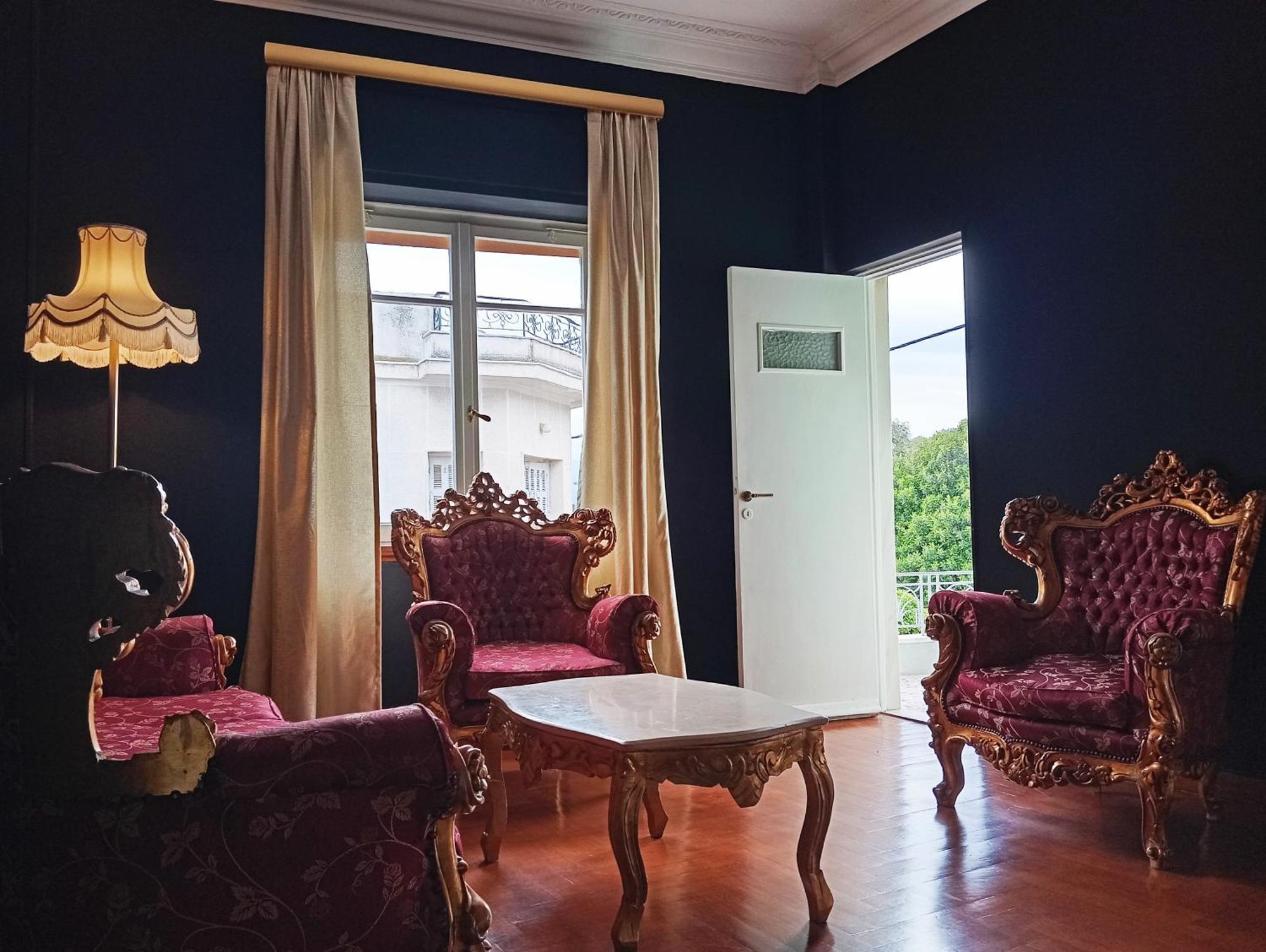 Iris Baroque Apartment Elefsina Exterior photo